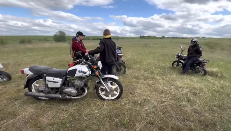 Советские мотоциклы против китайских – «корчи» покоряют склоны